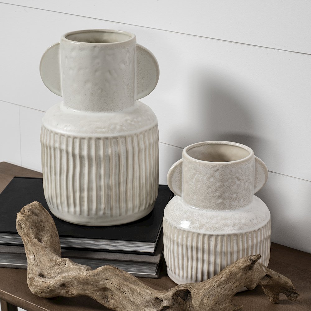 Judy Small Eggshell Ceramic Vase. Picture 8