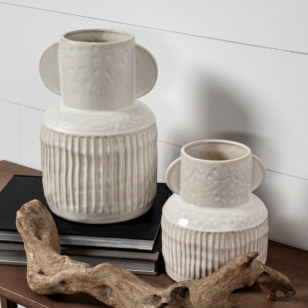 Judy Large Eggshell Ceramic Vase. Picture 8