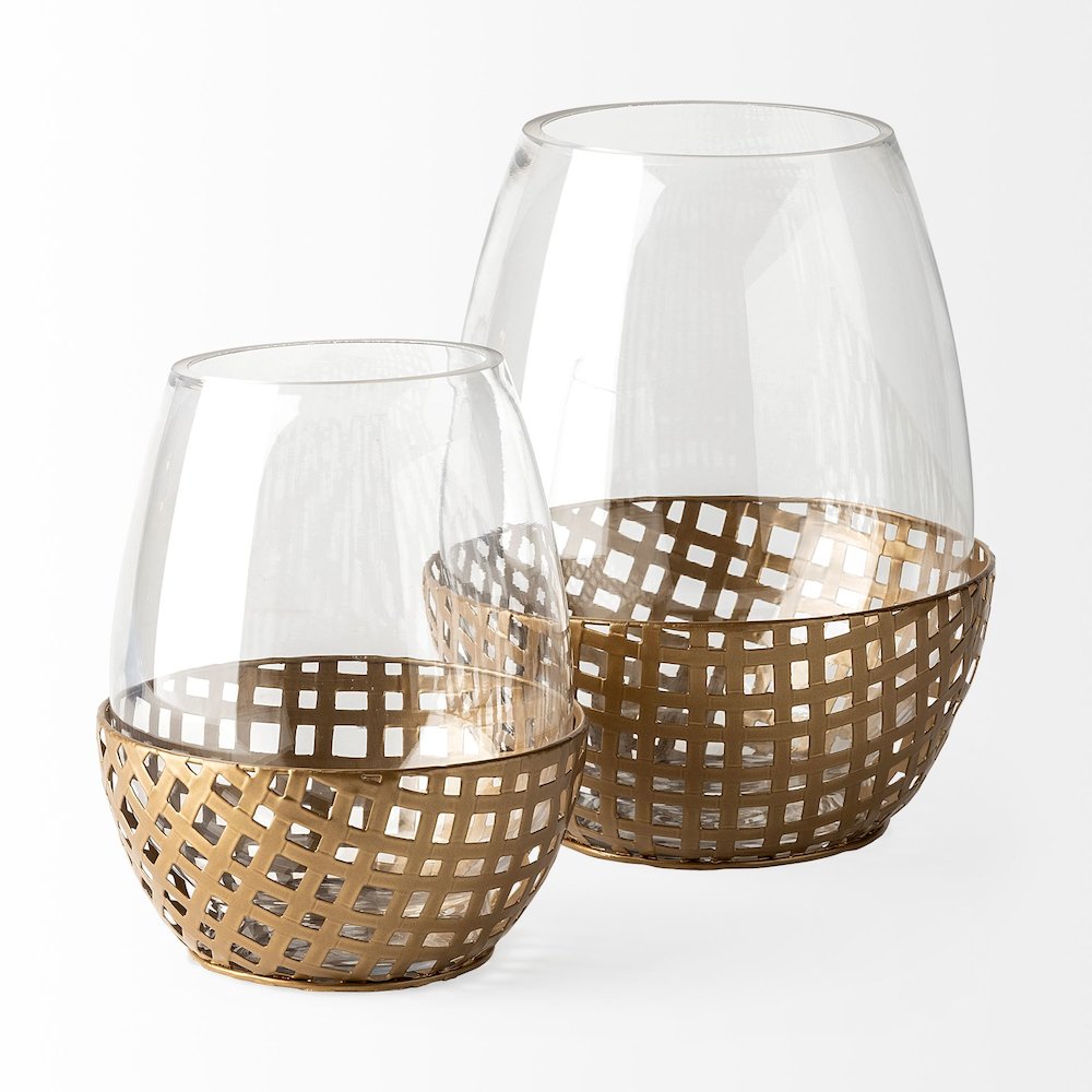 Reena I Small Gold Woven Metal Base Table Candle Holder. Picture 2