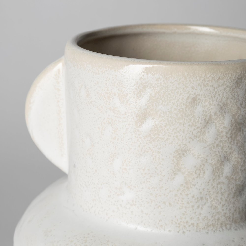 Judy Small Eggshell Ceramic Vase. Picture 3