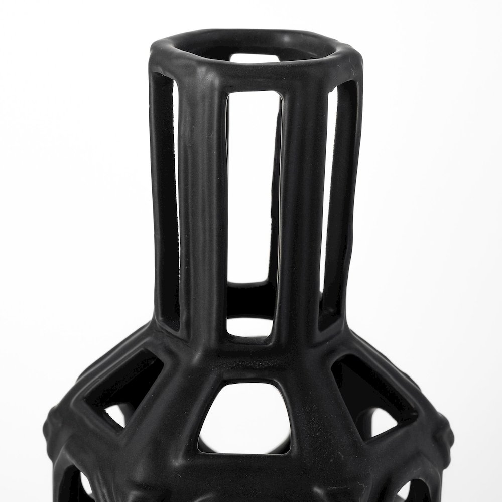 Brunel Large Black Drum-Shaped Ceramic Vase. Picture 3