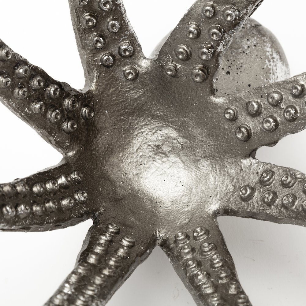 Strafford Medium 13L x 7W Silver Resin Octopus. Picture 8