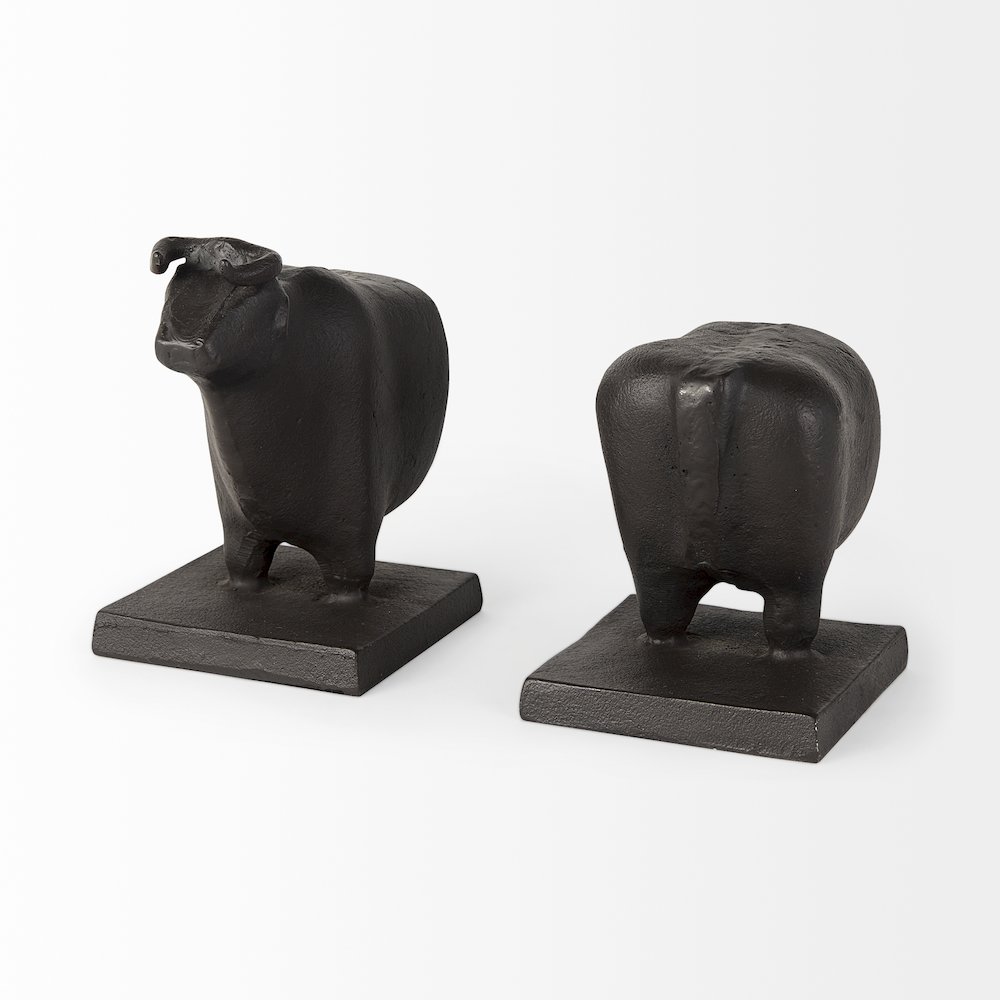 Taurus III (Set of 2) 9L x 4W Black Cast Aluminum Bull Bookends. Picture 4