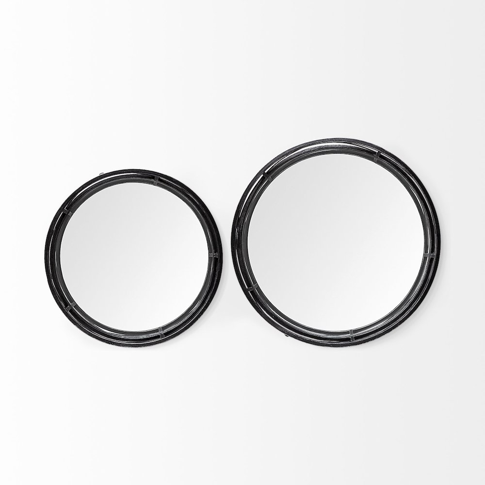 Piers (Set of 2) Black Metal Mirrored Round Trays. Picture 6