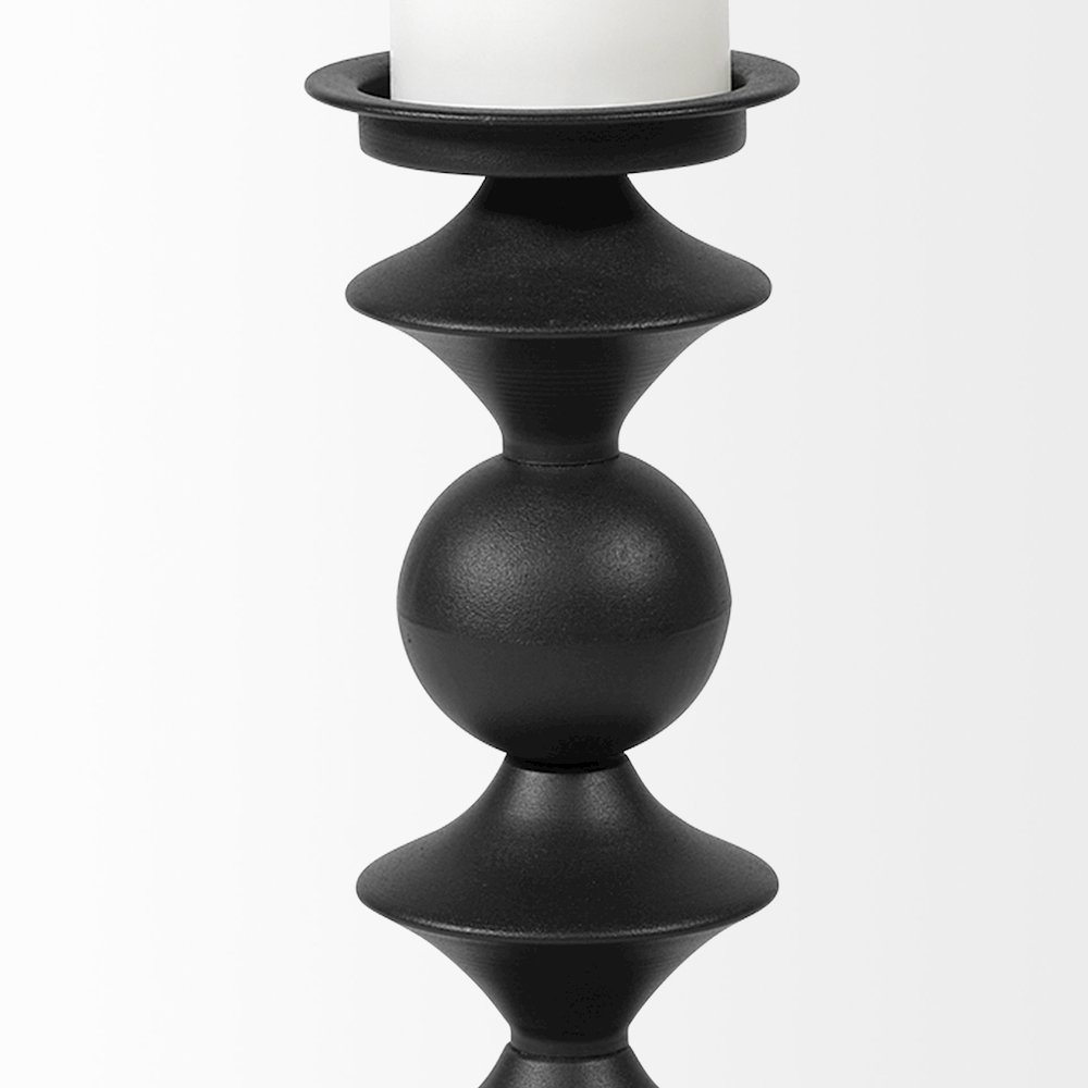 Candelero I Small Black Metal Grooved Table Candle Holder. Picture 4