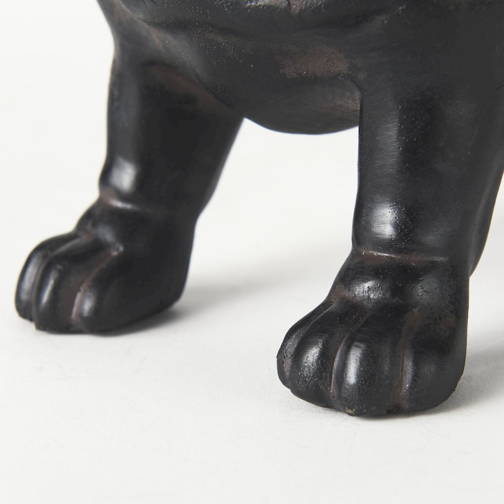 Hugo 5L x 13W Black Resin Bulldog. Picture 8