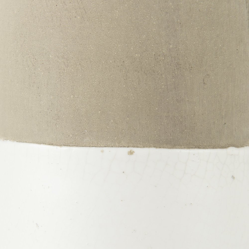 Garand Medium 15H Two-Toned White Natural Ceramic Jug. Picture 10