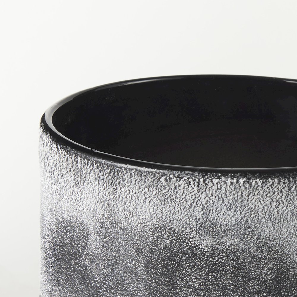 Squally 6.0L x 6.0W x 6.4H Black/Brown Glass Ombre Textured Small Vase. Picture 4