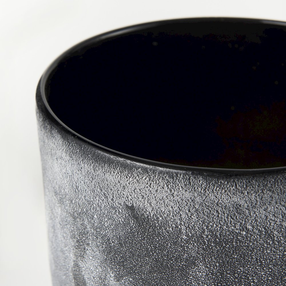 Squally 8.0L x 8.0W x 8.6H Black/Brown Glass Ombre Textured Vase. Picture 4