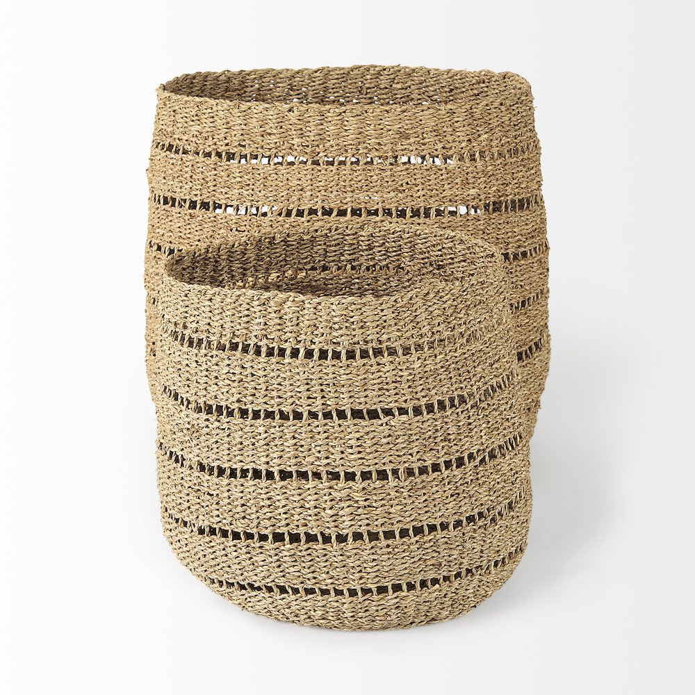 (Set of 2) Medium Brown Seagrass Round Basket with Stripe Pattern. Picture 2