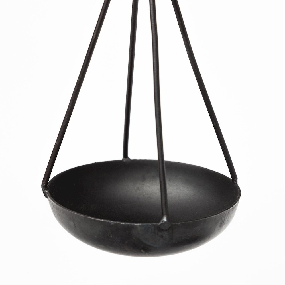 Ellis 10L x 4W Black Metal Vintage Inspired Weighing Scale. Picture 5