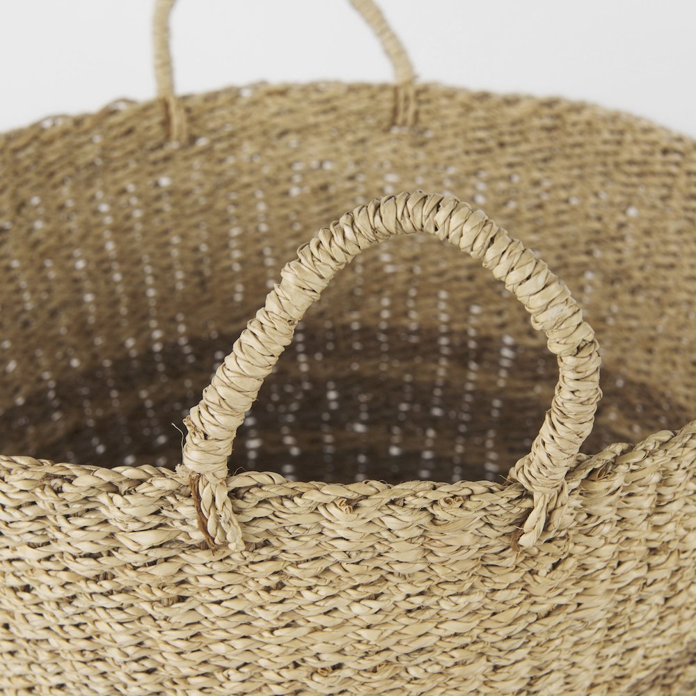 Light Brown Palm Leaf and Seagrass Round Basket W/ Handles. Picture 3