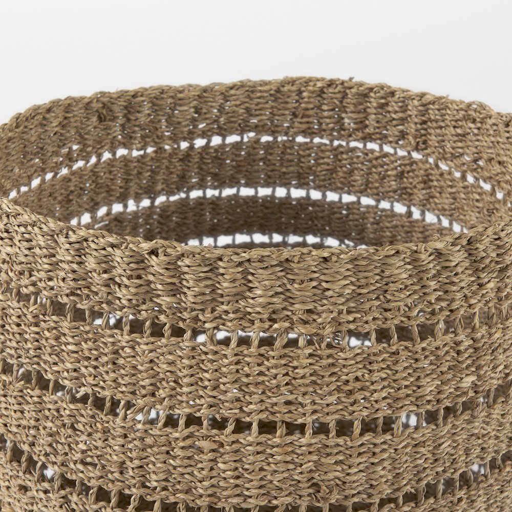 (Set of 2) Medium Brown Seagrass Round Basket with Stripe Pattern. Picture 3