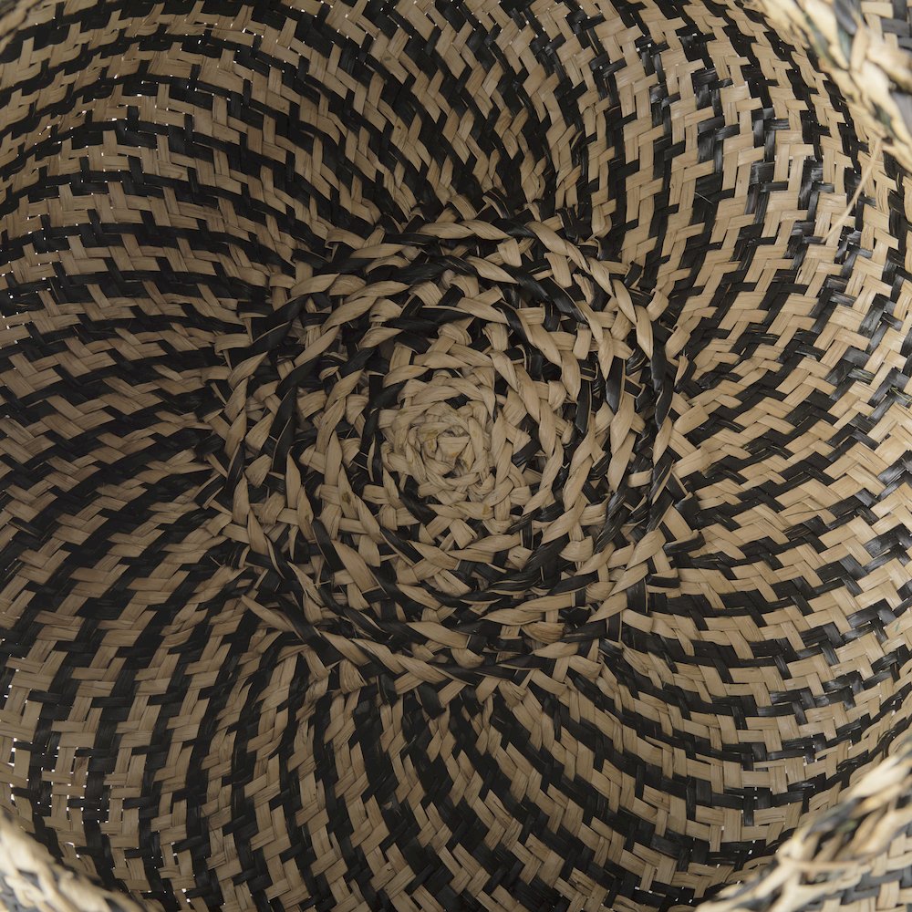 Set of 3 Light and Dark Brown Cross Patterend Belly Seagrass Basket. Picture 6