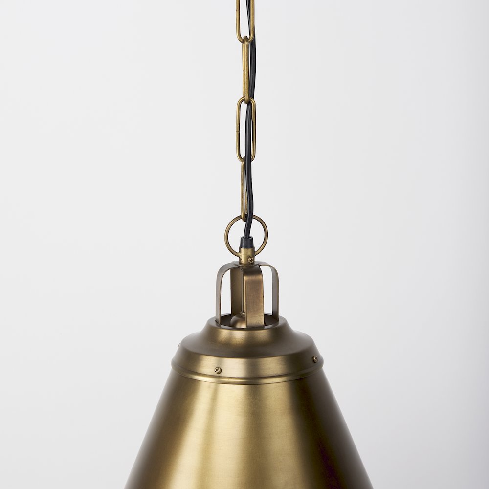 Fenton 18.0L x 18.0W x 23.0H Gold W/Gold Accents Pendant Light. Picture 4