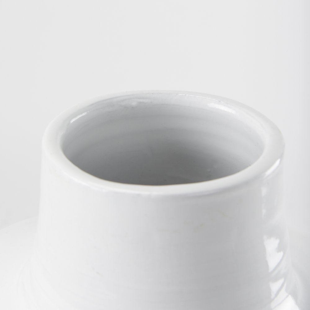 Amos 20.5L x 20.5W x 31.9H White and Dark Beige Color Blocked Ceramic Floor Vase. Picture 4