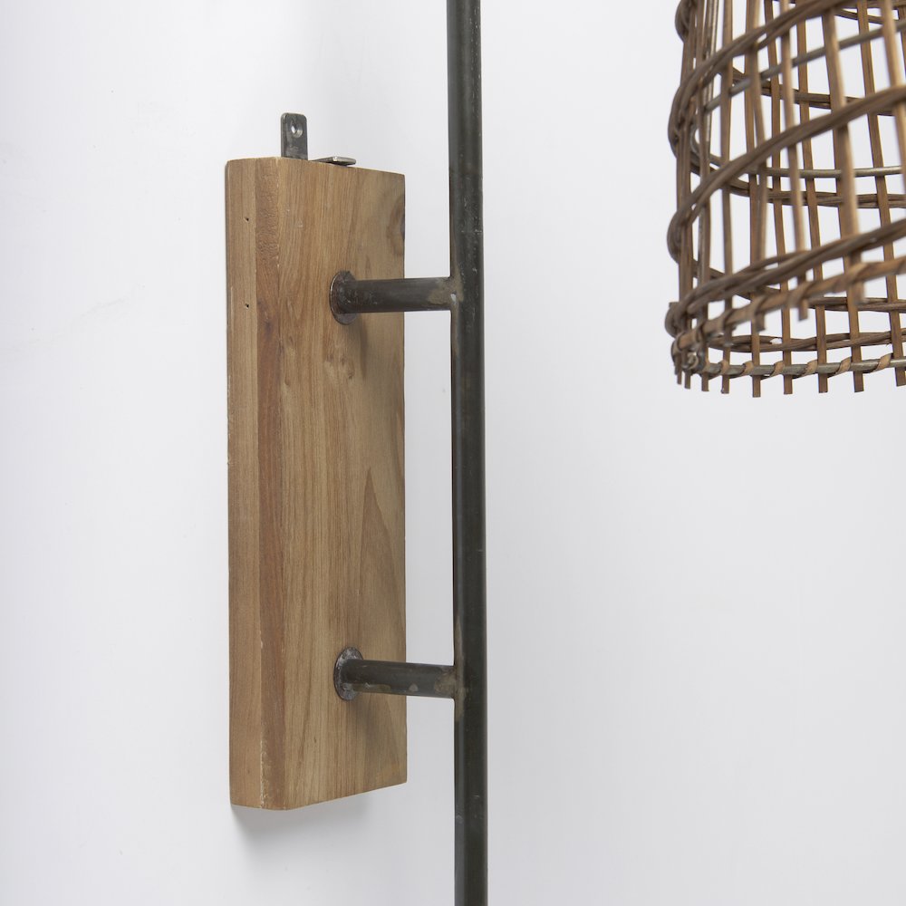 Kiley 28.0L x 7.0W x 15.6H Brown Woven Shade W/Black Metal Wall Sconce. Picture 3
