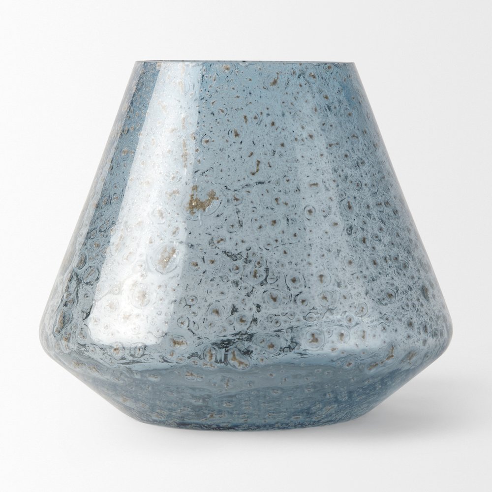 Robyn Short Blue Glass Vase. Picture 3