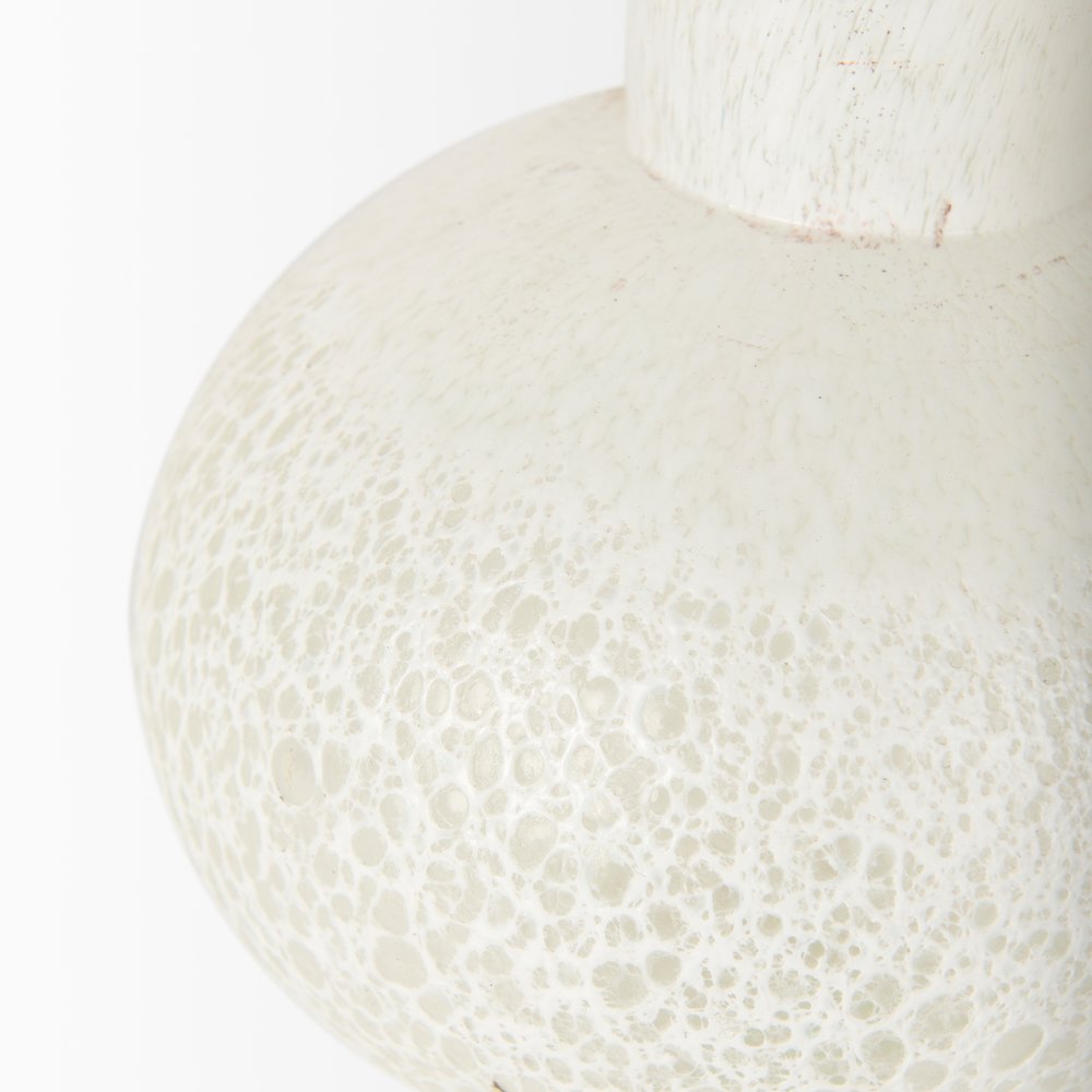 Heket Short White Glass Vase. Picture 6