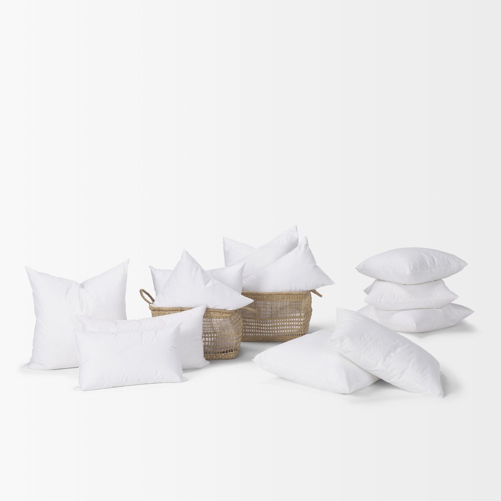21 x 13 Non-Allergen Pillow insert. Picture 4