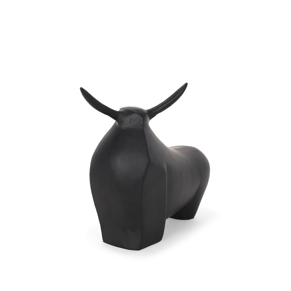 Radu Large Matte Black Metal Bull Decorative Object. Picture 1