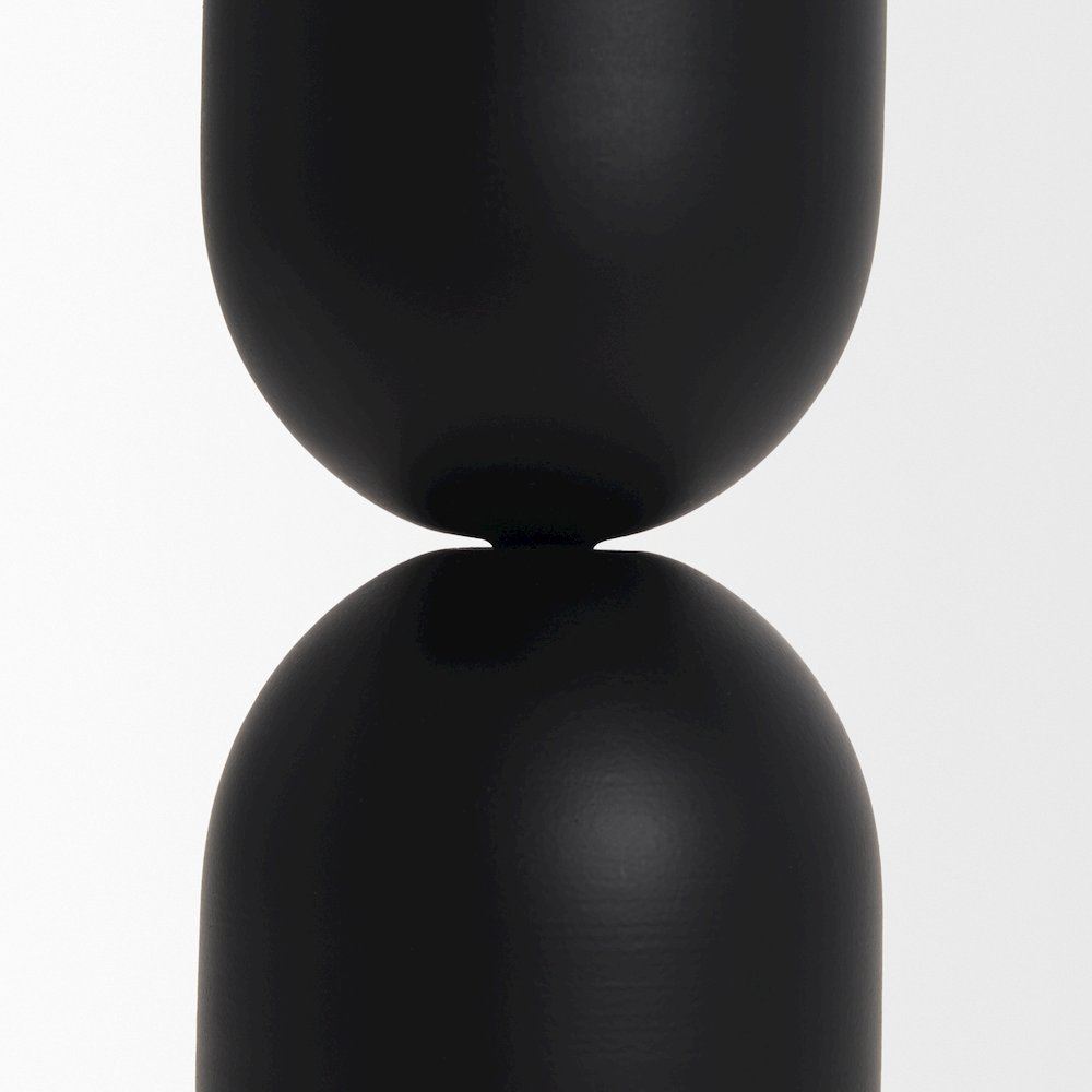 Qamra Medium Black Metal Pillar Candle Holder. Picture 4