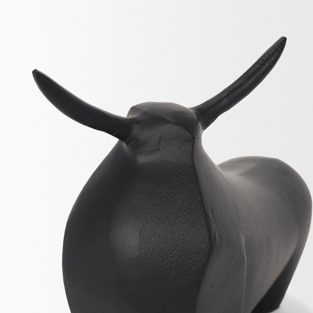 Radu Large Matte Black Metal Bull Decorative Object. Picture 5