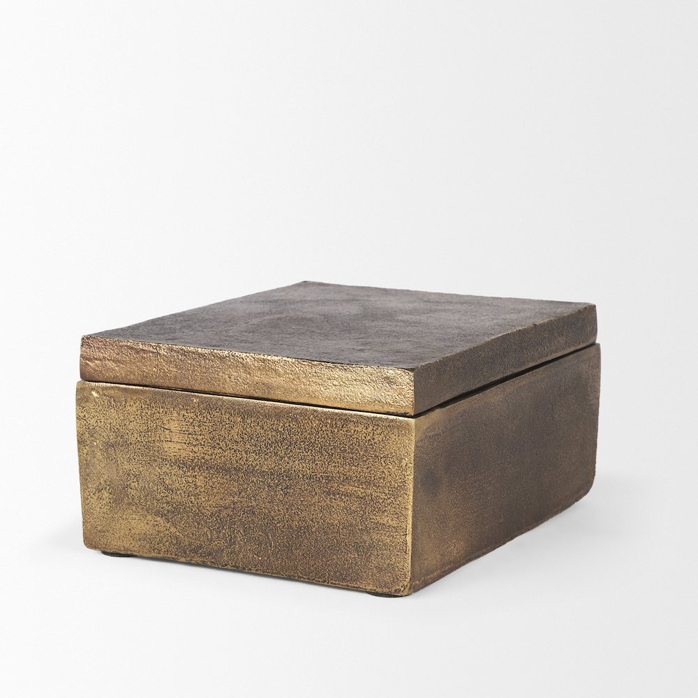 Porschia Large Antiqued Gold Metal Decorative Box. Picture 4