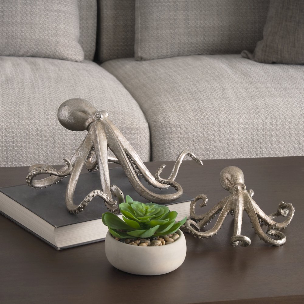 Strafford Small 10L x 9W Silver Resin Octopus. Picture 5