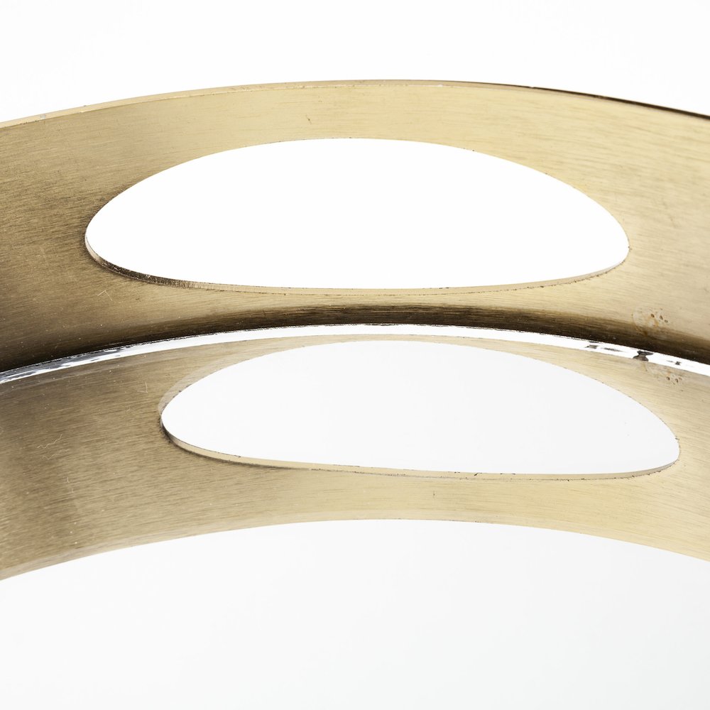 Serkis 15L x 15W Gold Metal Mirrored Base Round Tray. Picture 8