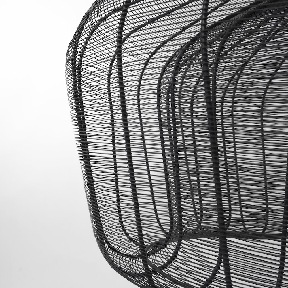 (40"X31") Black Metal Mesh-Style Four Bulb Chandelier. Picture 8