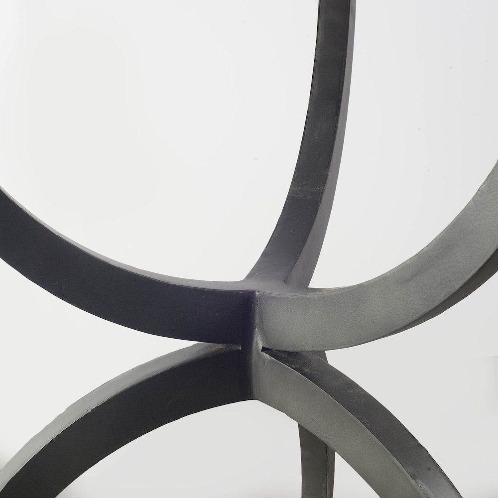 Veneto 40" Round White Marble Top with Black Metal Base Dining Table. Picture 2