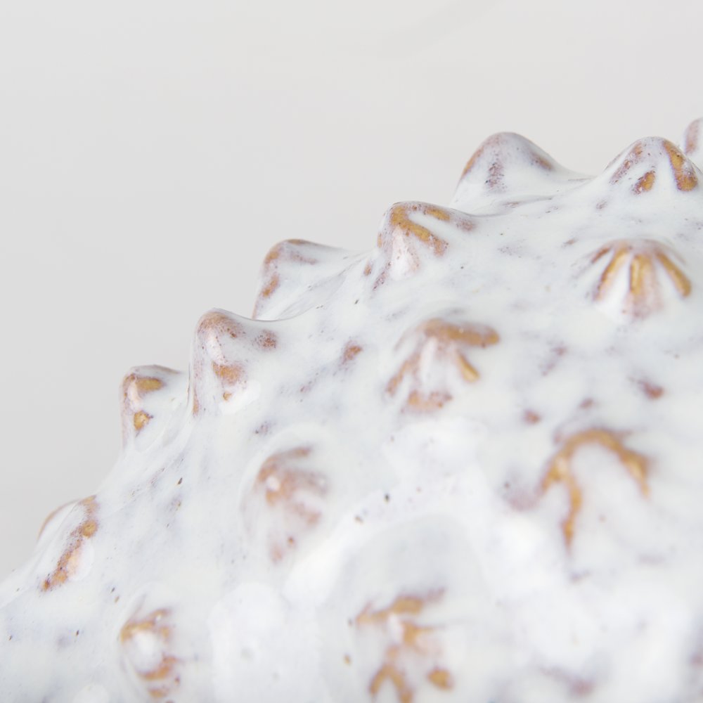 Spike (Large) 10L x 6W Off-White Ceramic Puffer Fish. Picture 12