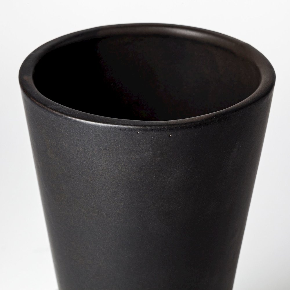 Laforge Black Ceramic Vase. Picture 8