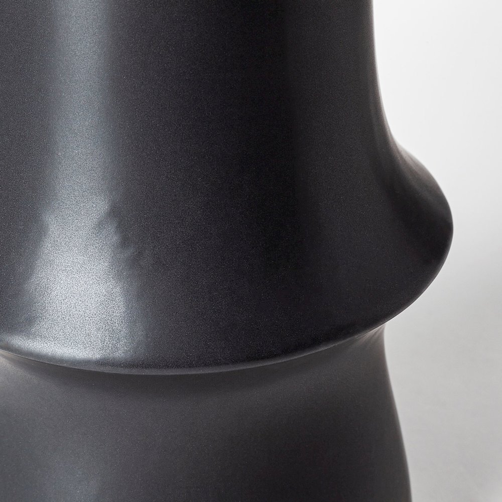 Laforge IBlack Ceramic Vase. Picture 8