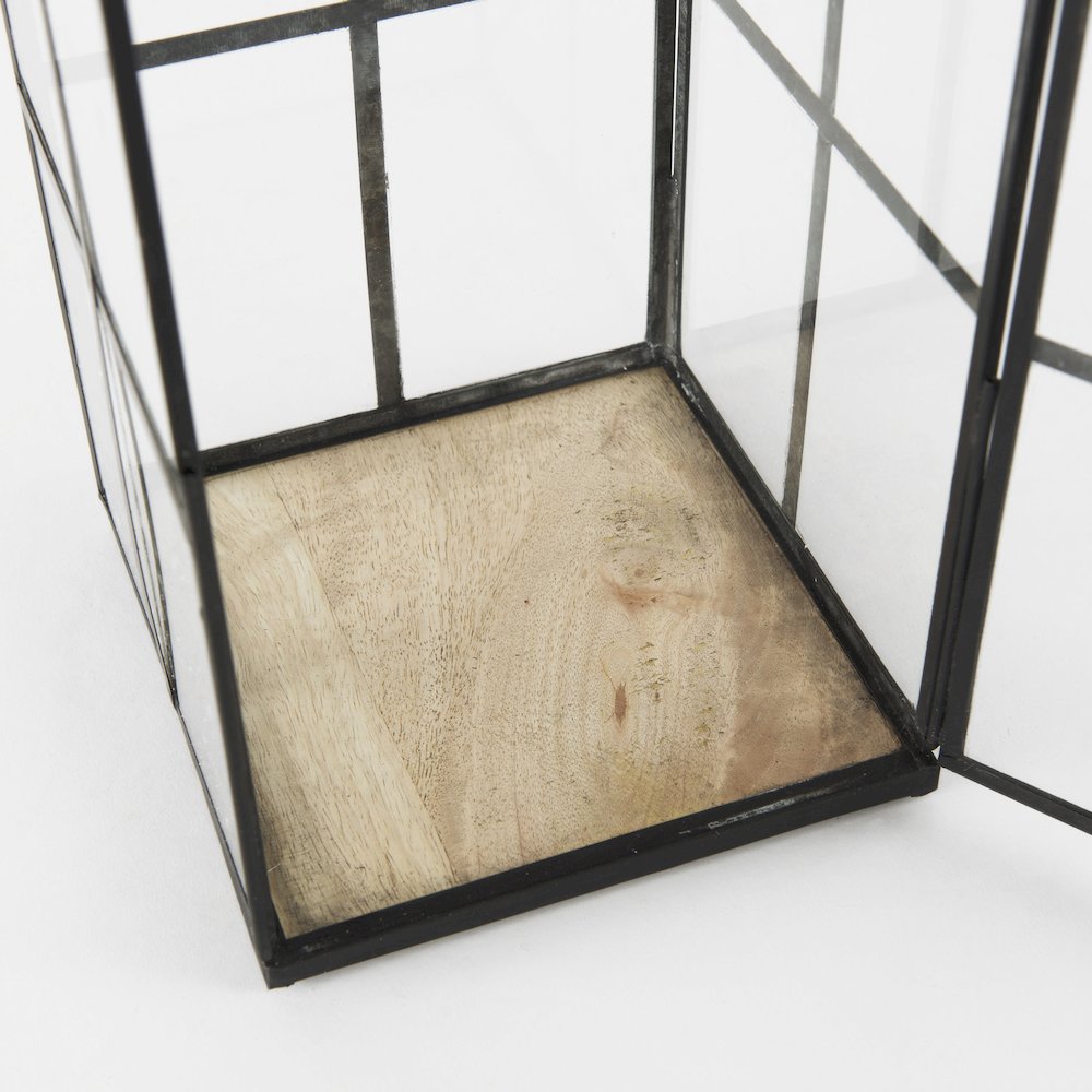 Gamfield 6.1L x 6.1W x 16.7H Large Black Metal and Glass Lantern. Picture 8