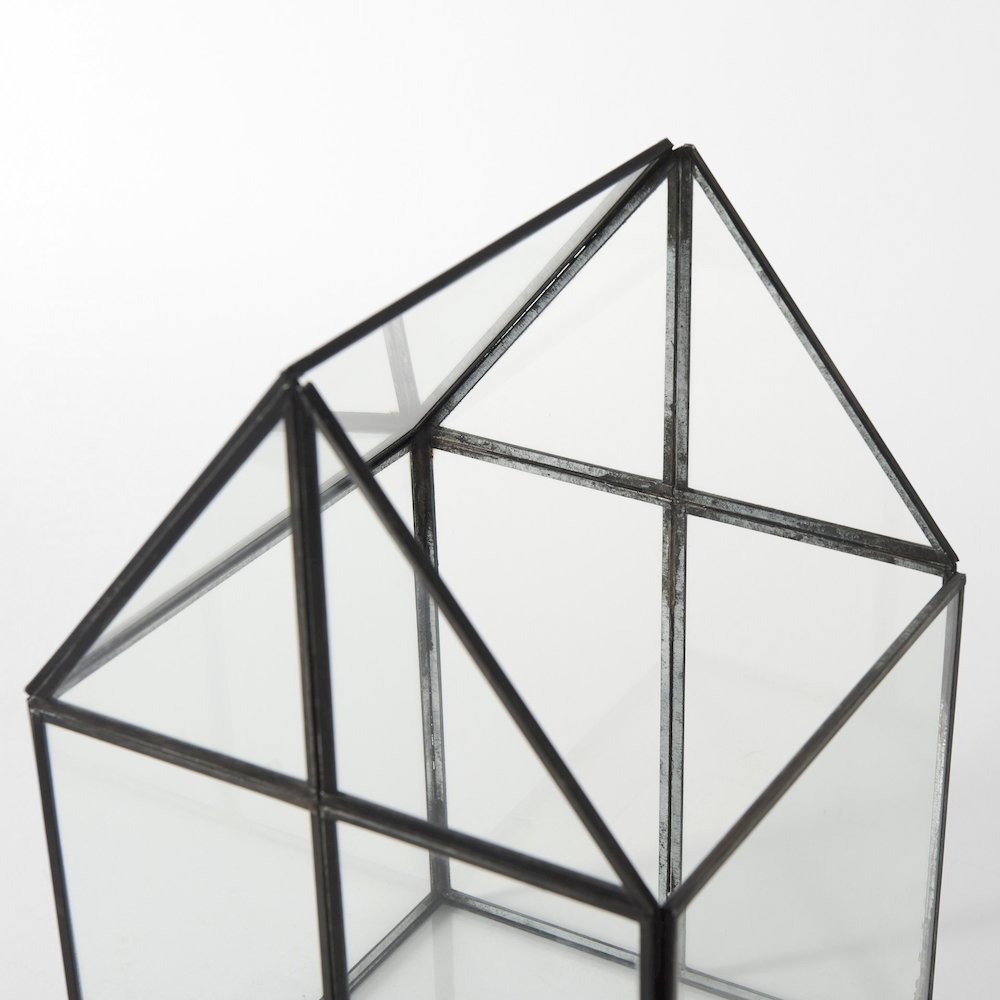 (Medium) 8L X 8W X 13H Hut Terrariumglass Base. Picture 8