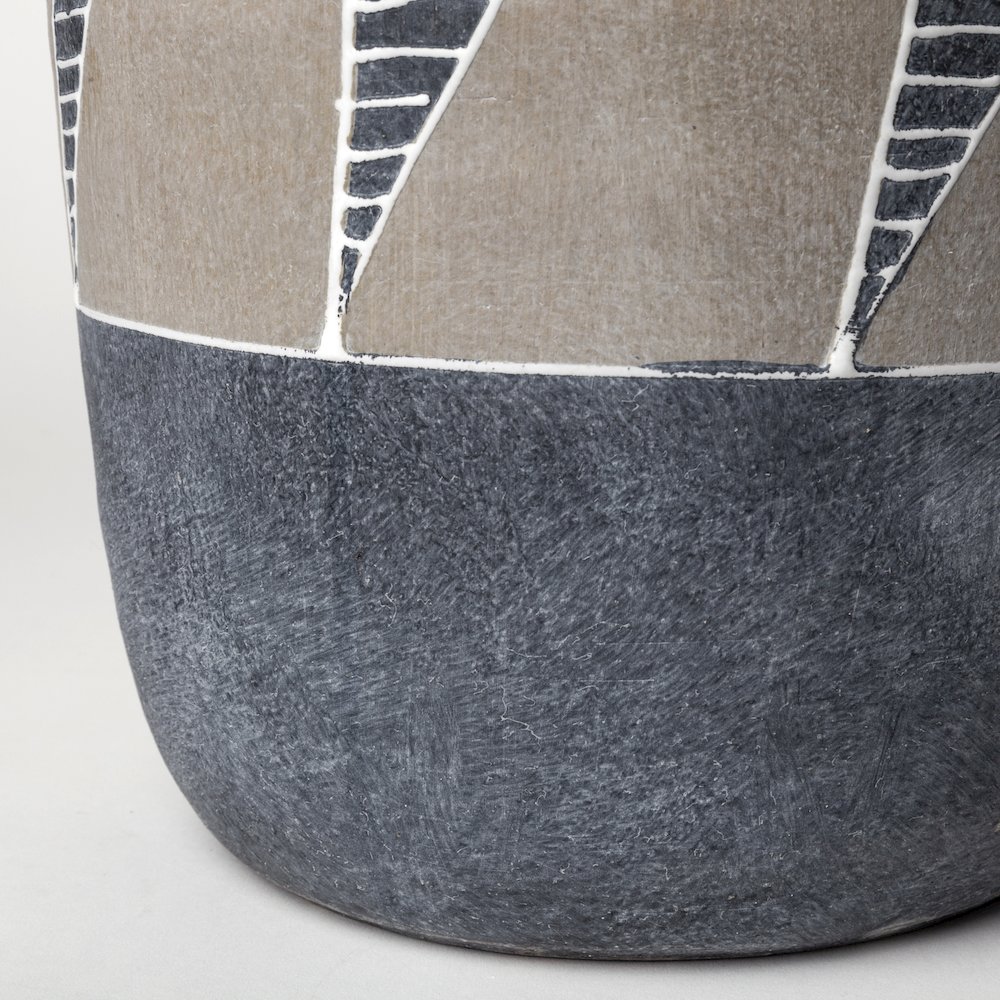 Cove Grey/Brown Ceramic Vase. Picture 9
