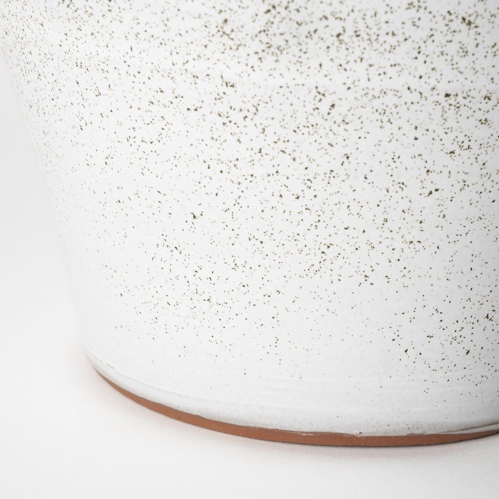 Julian Large Glossy White Ceramic Spoked Vase. Picture 2