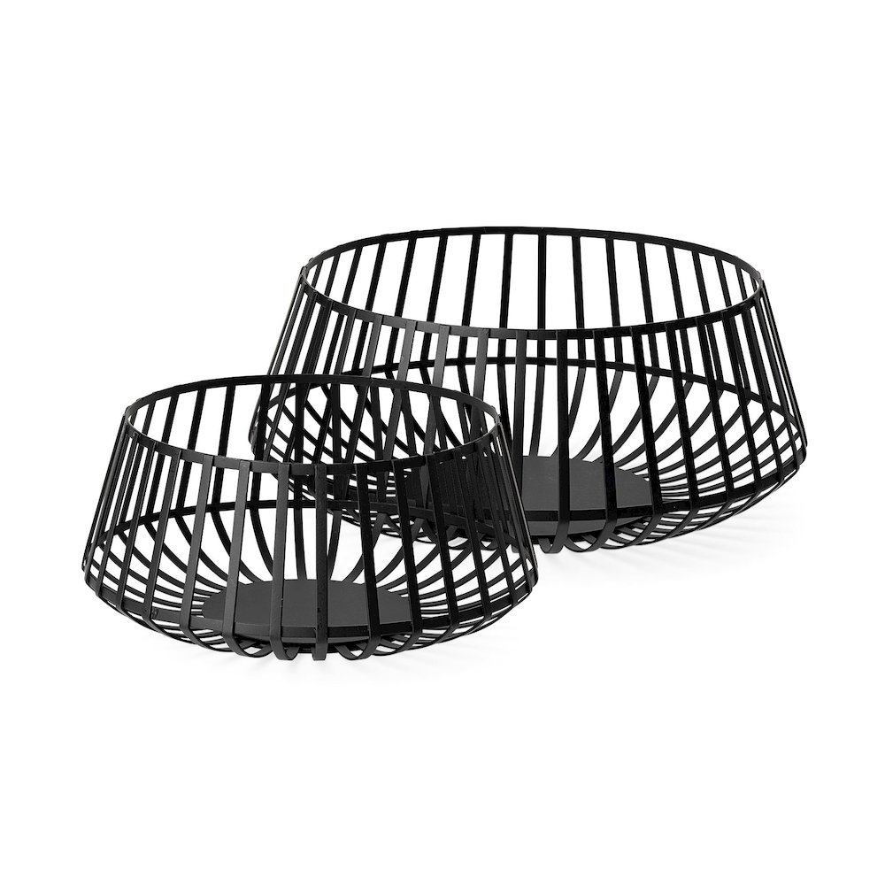 Set Of 2 Black Metal Slated Bowls. Picture 1