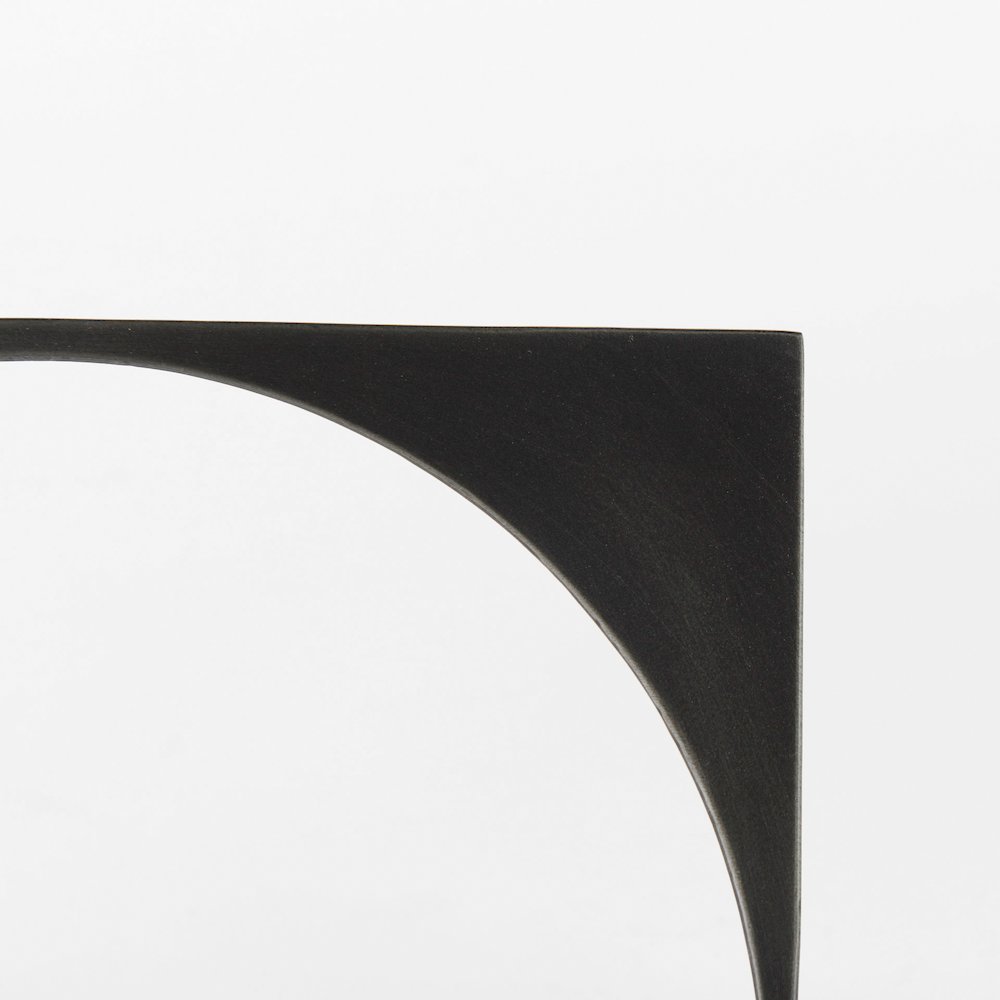 Lima Gunmetal Iron Large Decorative Object. Picture 4