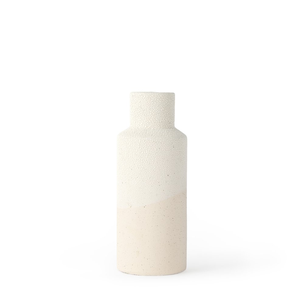 Salar 4.5L x 4.5W x 11.0H Cream Gourd Style Crackled Ceramic Vase. Picture 1