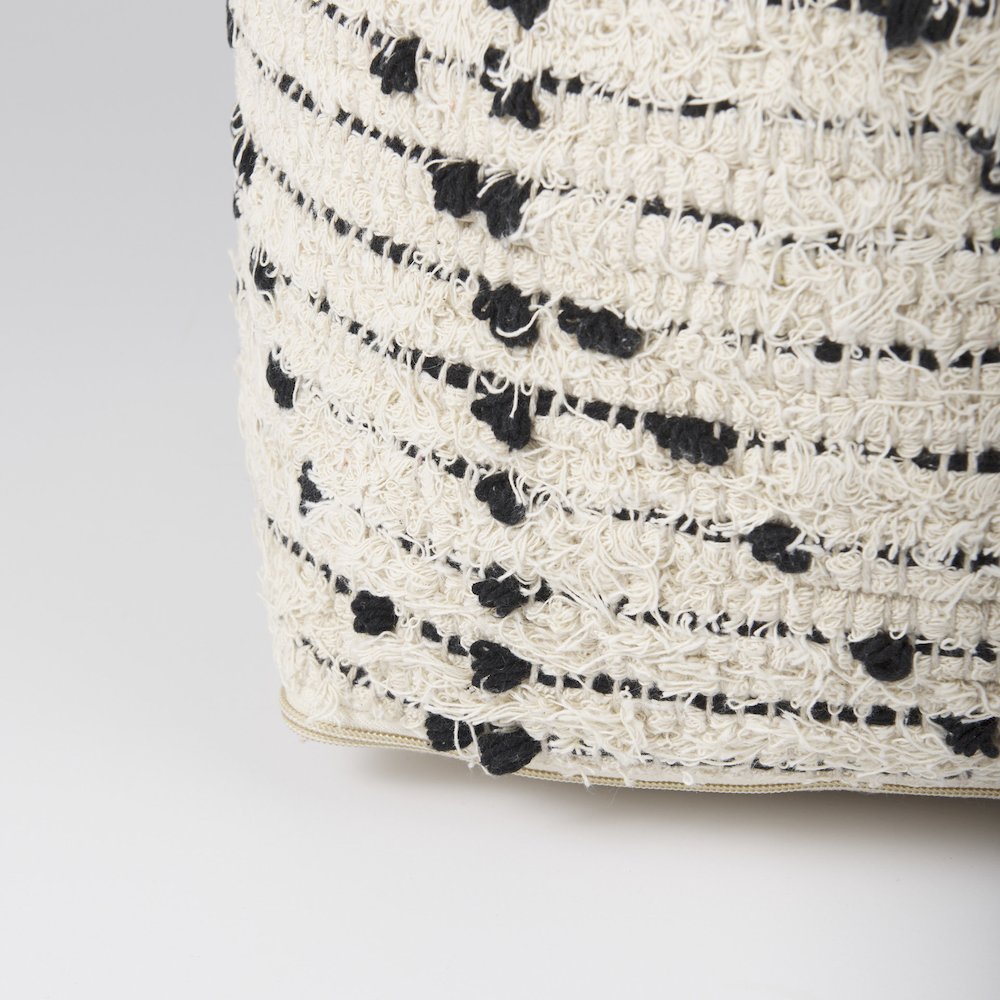 Aaroh16.0L x 16.0W x 16.0H Cream/Black Cotton Patterned Pouf. Picture 3