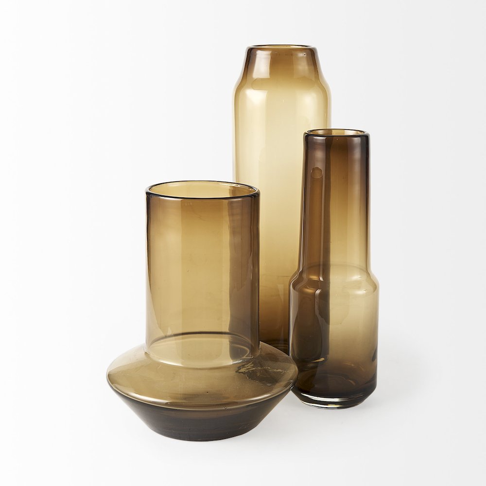 Amrita 8.3L x 8.3W x 9.7H Golden Brown Glass Vase. Picture 5