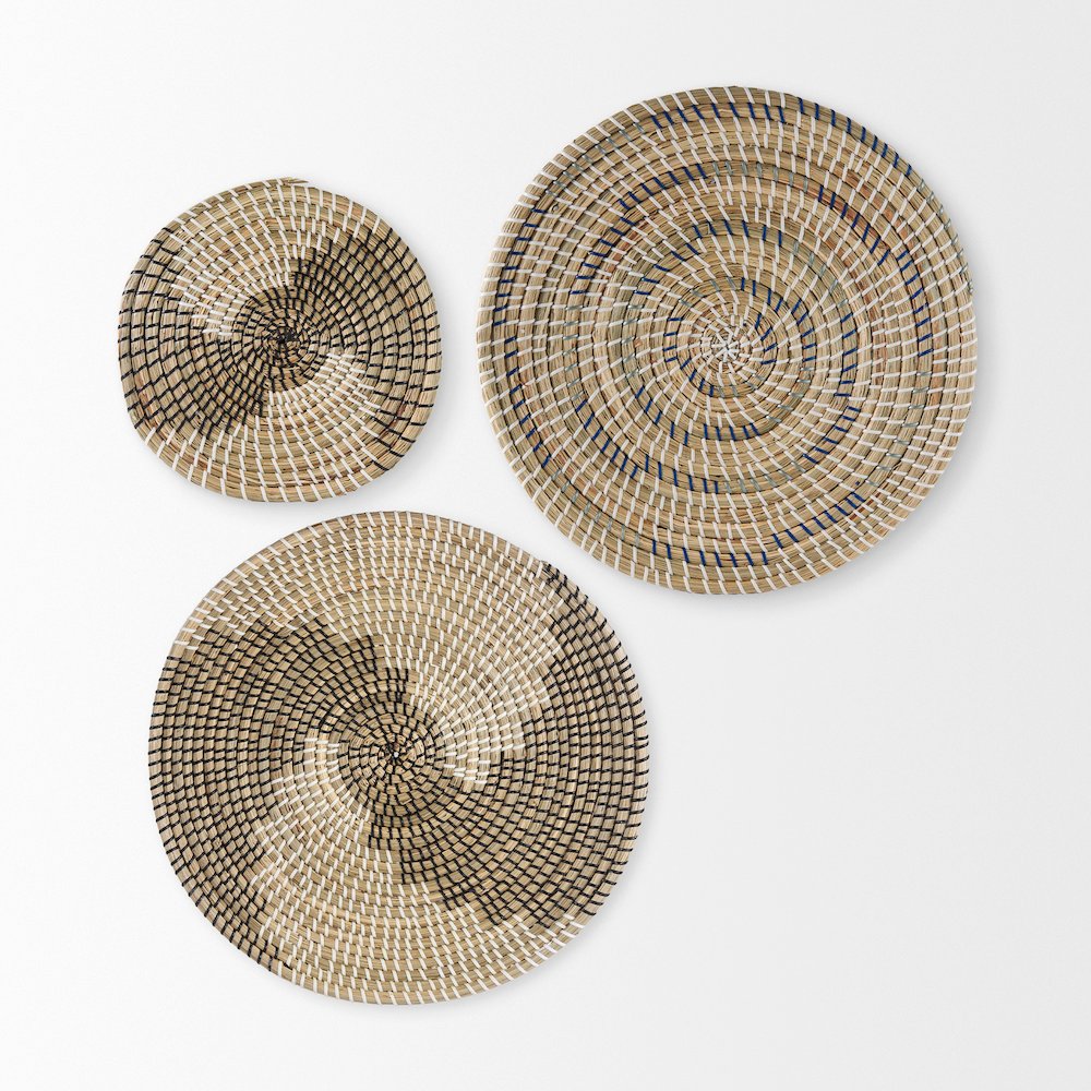 Luna 18.0L x 18.0W x 3.0H Large Light Brown Seagrass Round Wall Hanging Plate. Picture 2