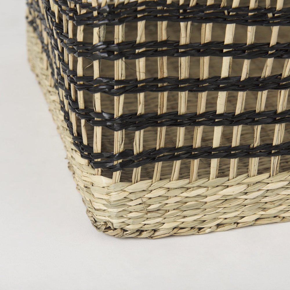 Set Of 2 Light Brown Seagrass Rectangular Basket With Handles. Picture 8