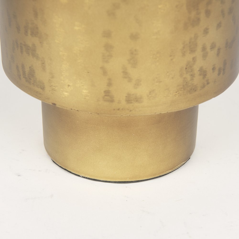 Juno 6.5H Medium Gold Iron Medium Vase. Picture 11