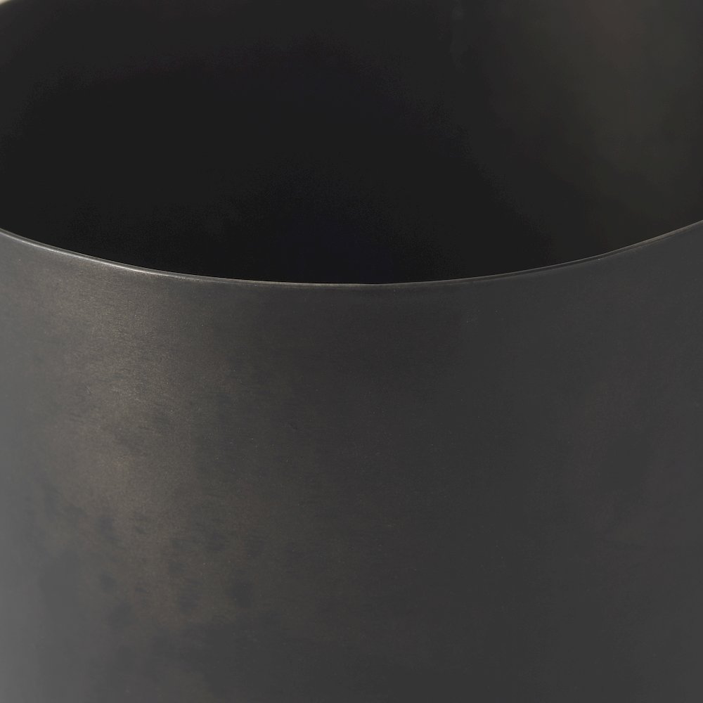 Juno 6.5H Medium Black Iron Vase. Picture 8