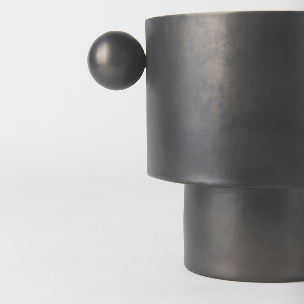 Juno 6.5H Medium Black Iron Vase. Picture 11