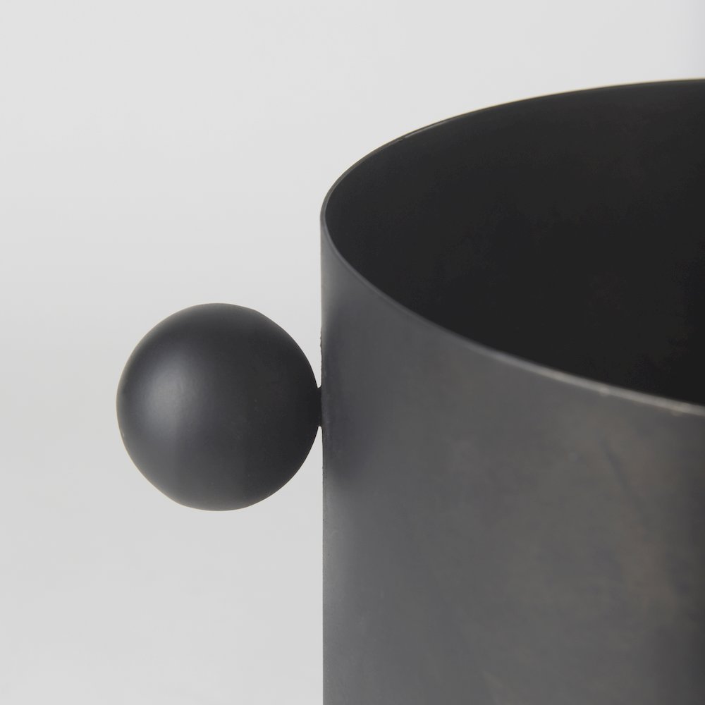 Juno 8.5H Large Black Iron Vase. Picture 11